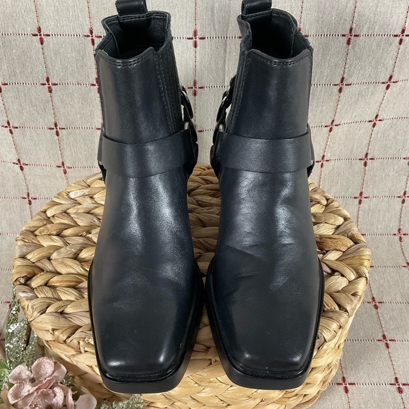 Sam Edelman “Bellamie” Black Leather Chunky Heel Ankle Bootie Square Toe Sz 5 - Picture 7 of 8